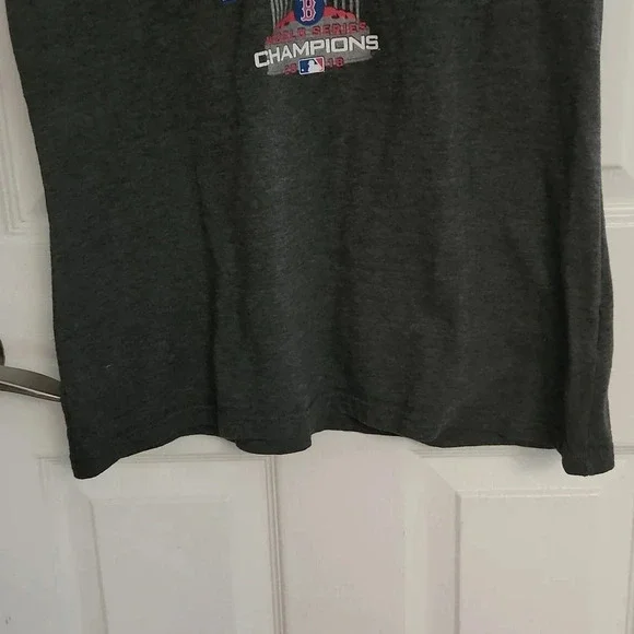 Boston Red Sox 2018 Championship Gray T-Shirt - Picture 5 of 10